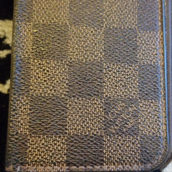 Louis Vuitton Cell Phone Case - Picture 4 of 6